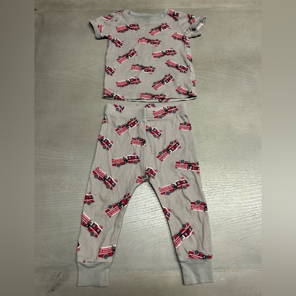 Old Navy Fire Engine Pajama Set for Toddler & Baby Size 12-18 Months